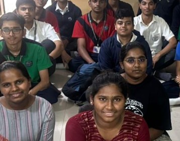 Screenshot 2025-12-08 153300 diwali-celeb-1